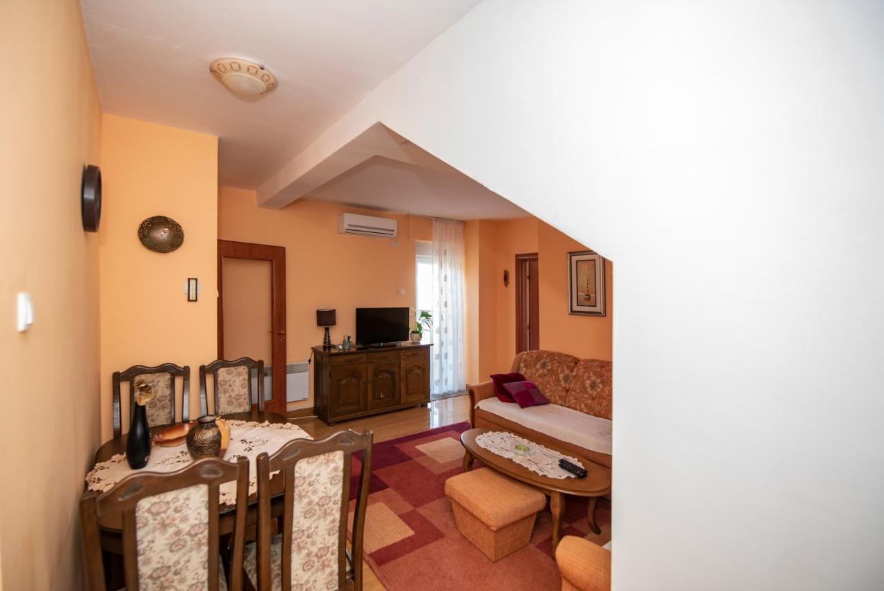 Апартаменты Apartman Pogled Требинье Экстерьер фото