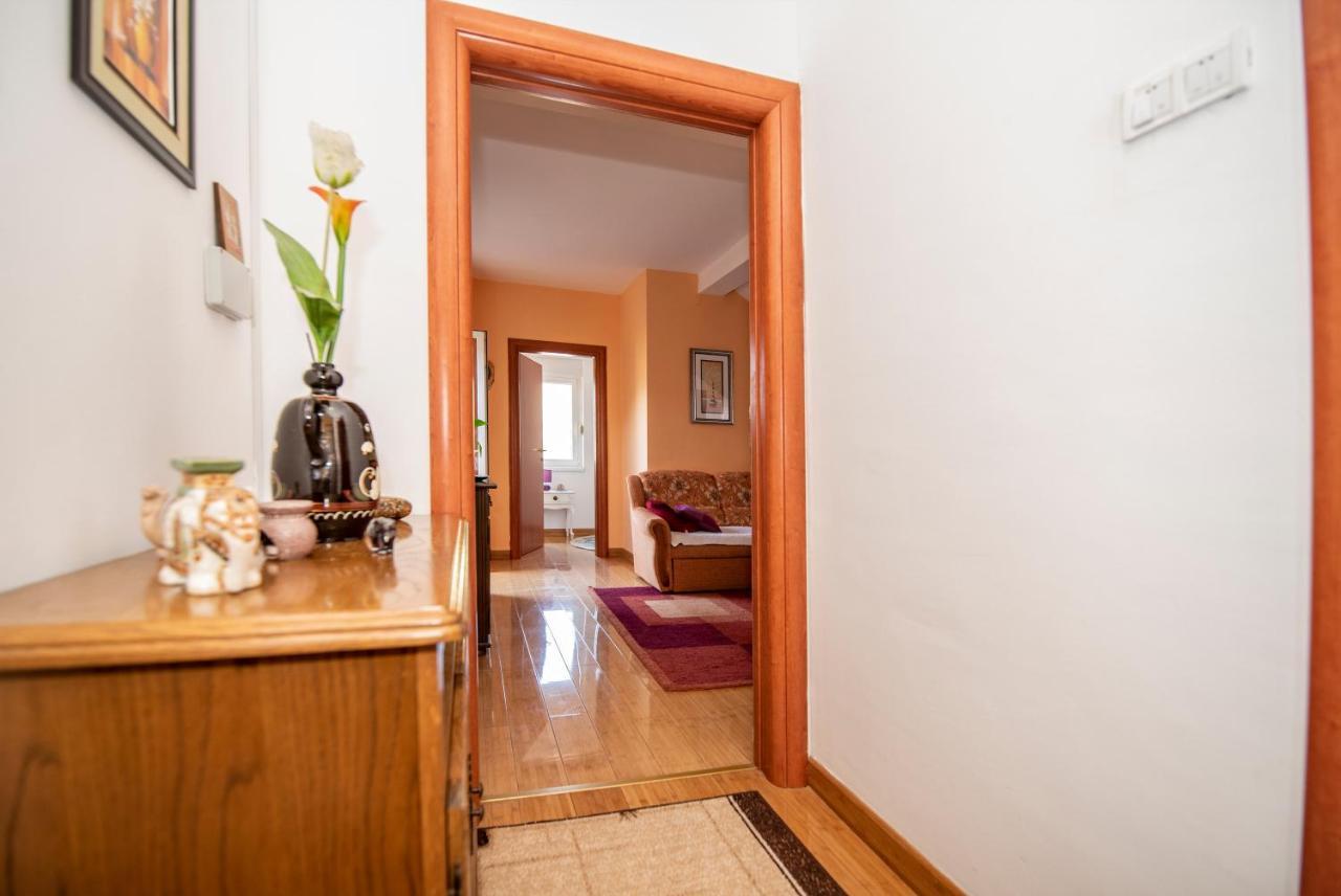 Апартаменты Apartman Pogled Требинье Экстерьер фото